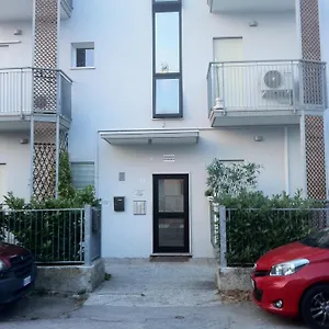 https://condominio-guanabara.hotelslidodijesolo.com